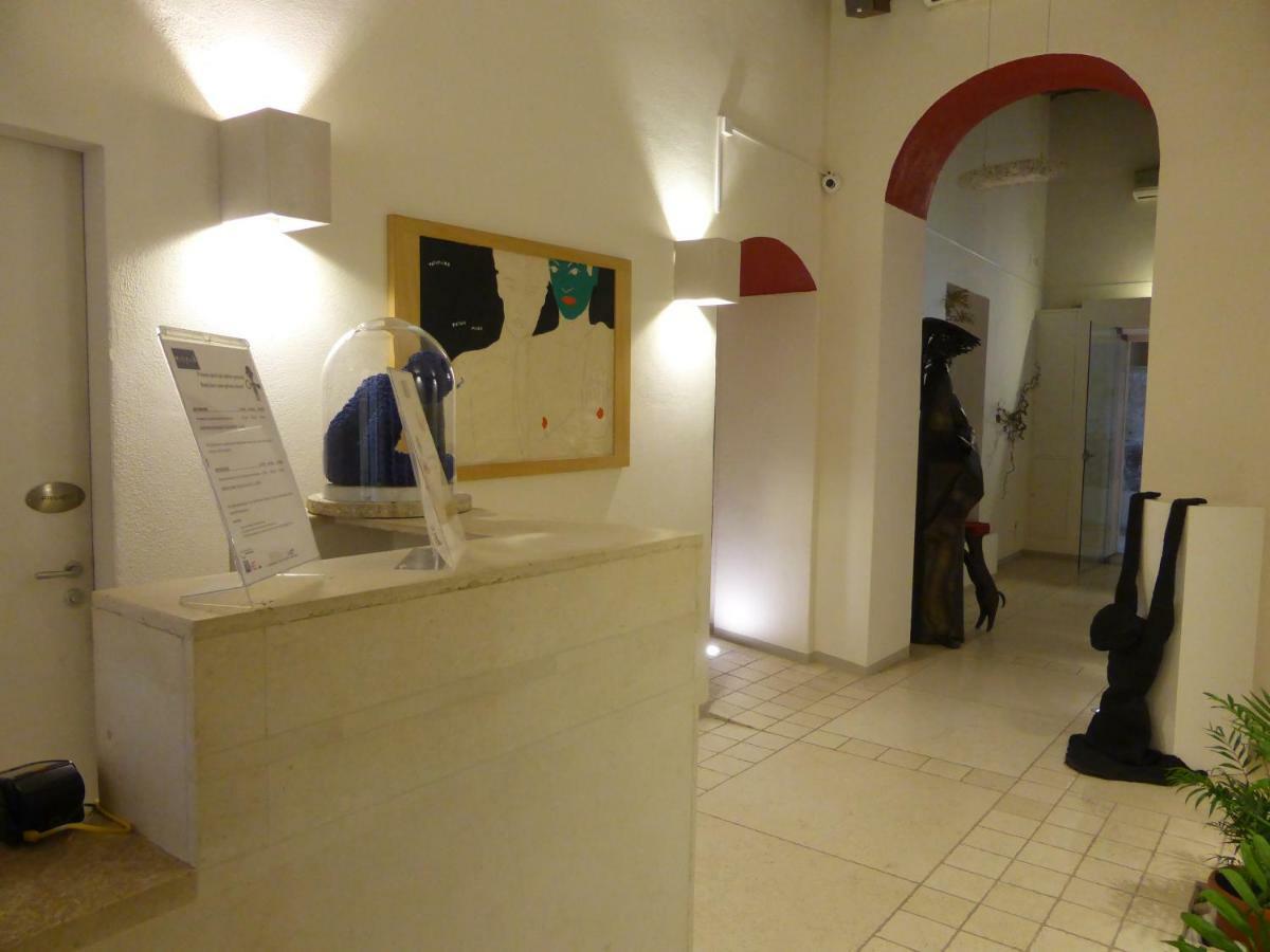 Micalo Art Rooms Неаполь Экстерьер фото